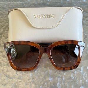 Valentino Women’s (V699S) Sunglasses